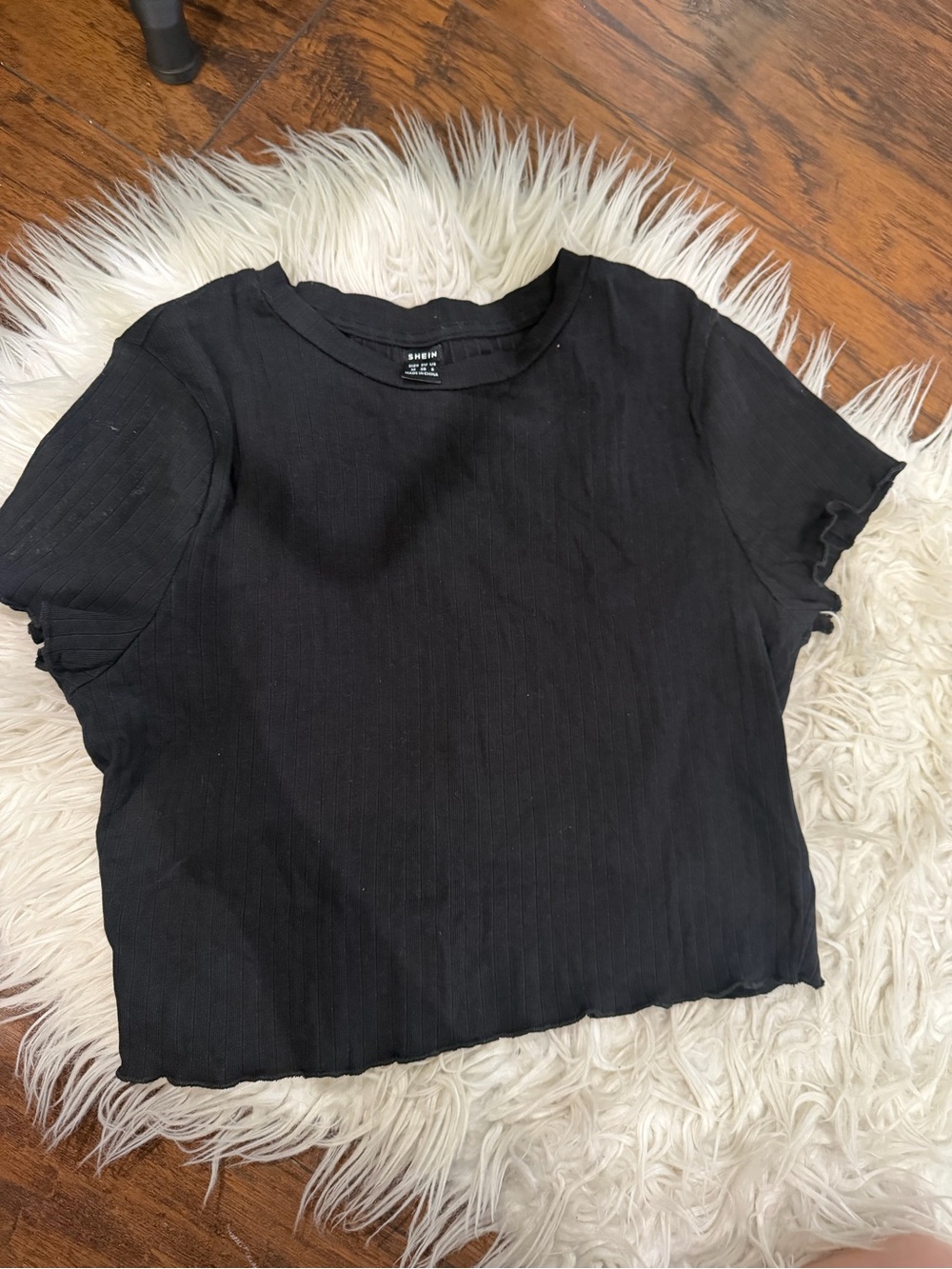 M Shein Black Ribbed Crop Tee